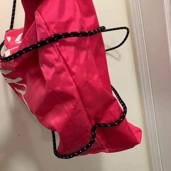 Victoria Secret Beach Water-Proof Tote Bag - Picture 6 of 16